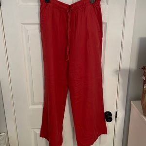 Like new.   Old Navy wide leg linen blend